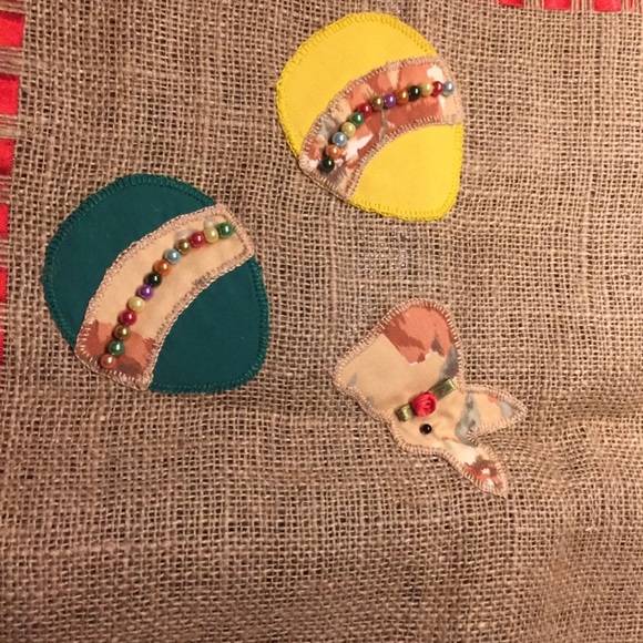 Handmade made Easter runner style tablecloth - Picture 4 of 9